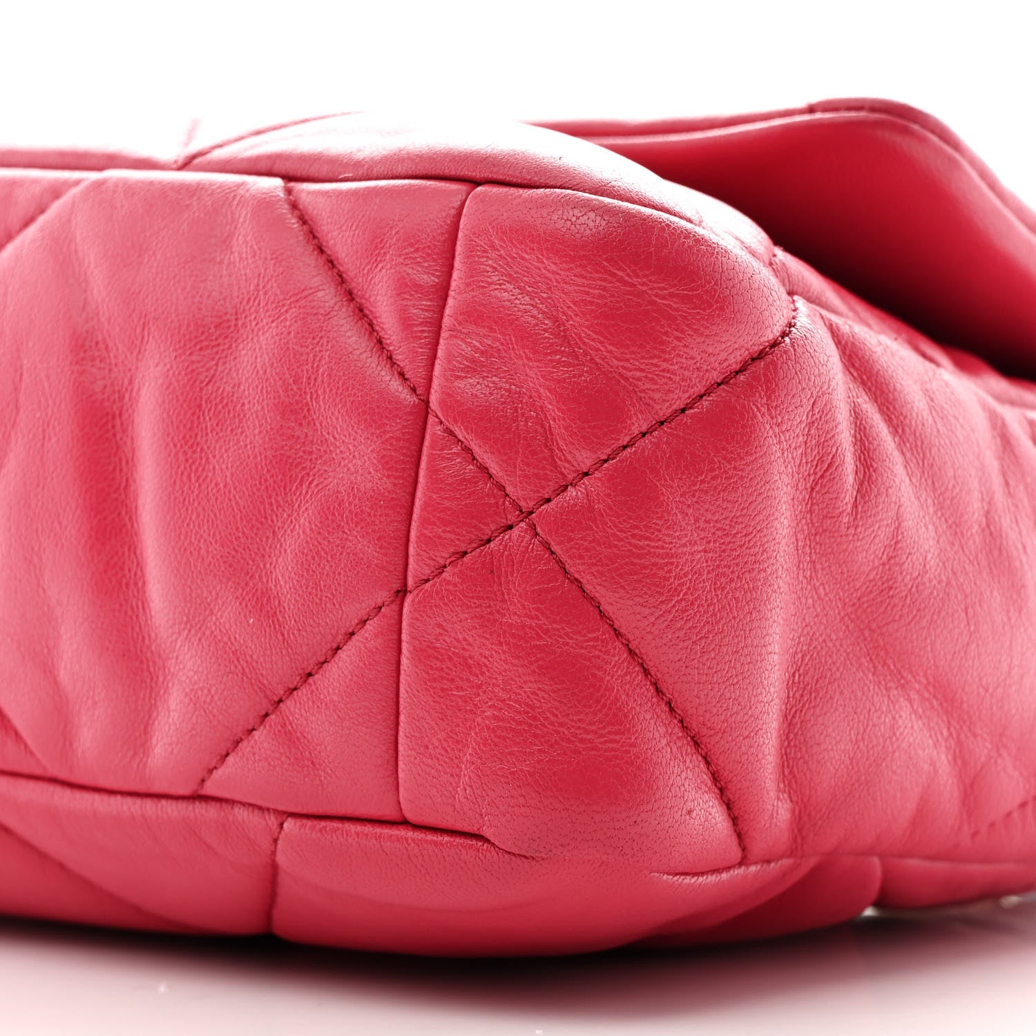 Lambskin Quilted Medium CHNL 19 Flap Dark Pink