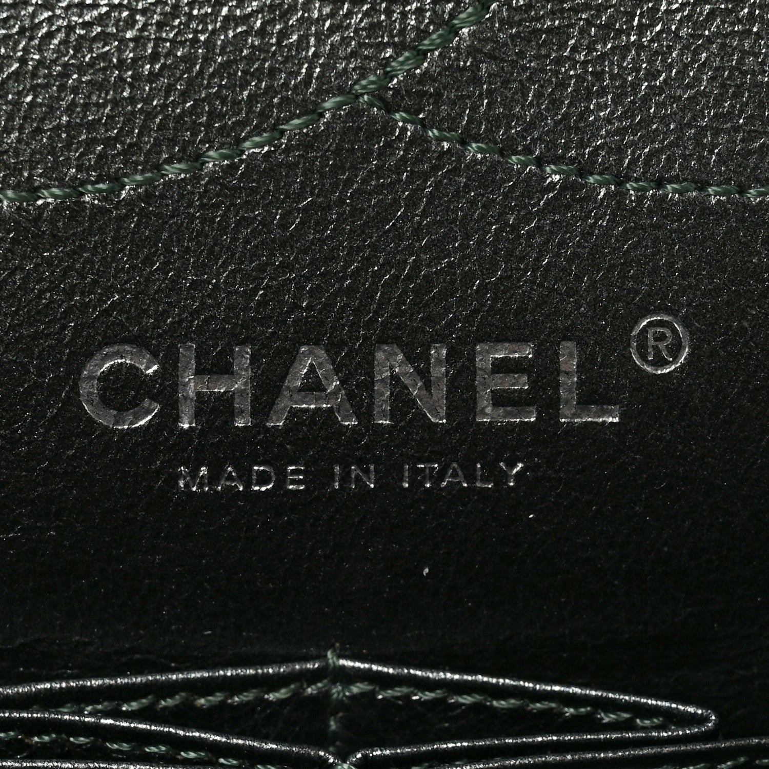 Metallic Aged Calfskin Quilted 2.55 Reissue 227 Flap Vert Fonce
