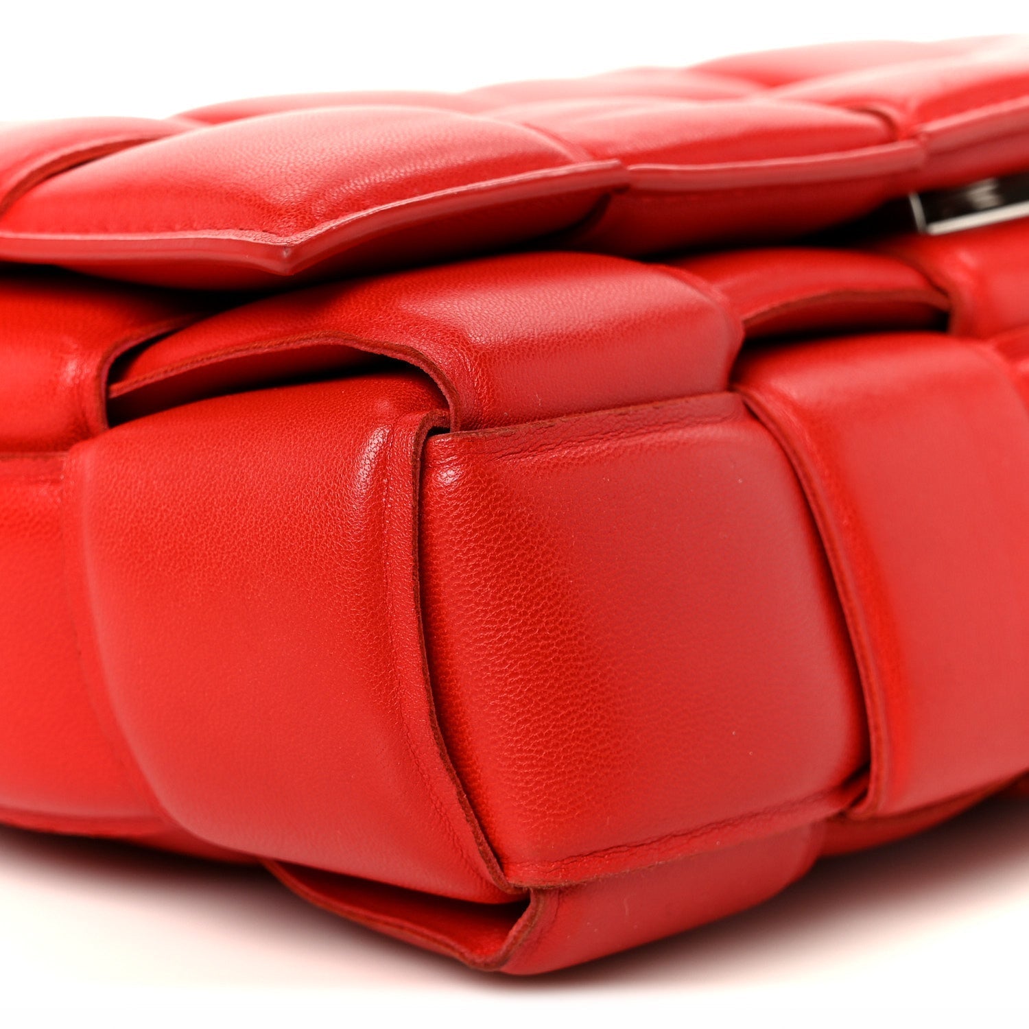 Lambskin Maxi Intreccio Padded Chain Cassette Crossbody Bag Nail Polish
