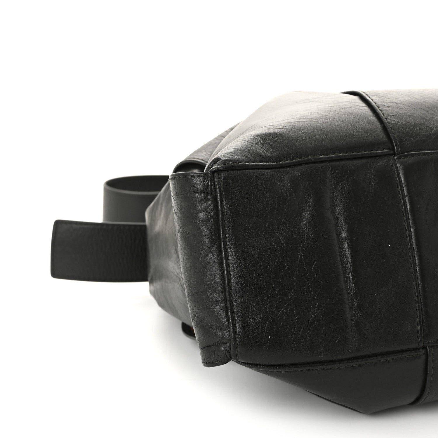 Paper Calfskin Maxi Intreccio Medium Arco Camera Bag Camping