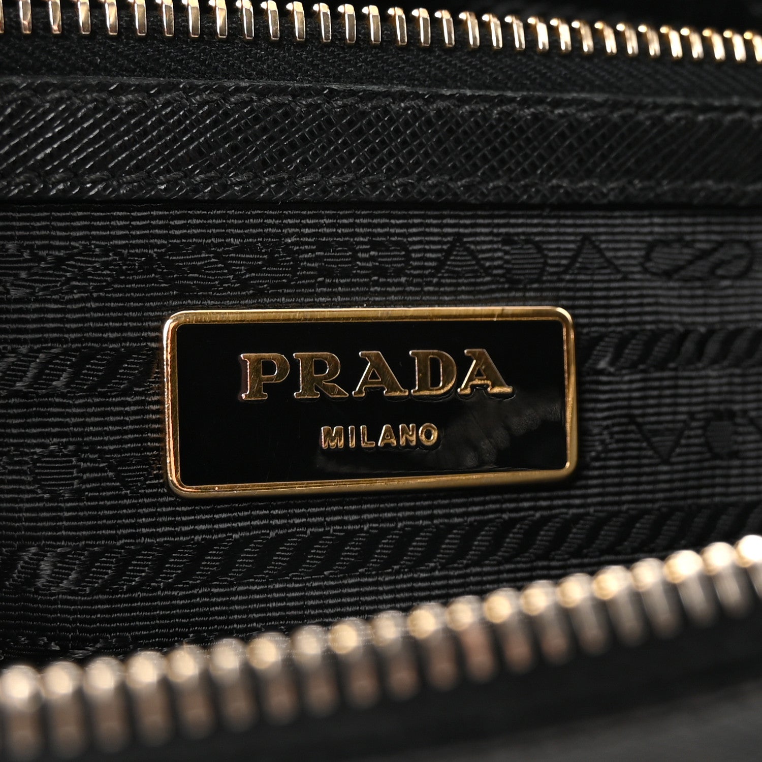 Saffiano Lux Small Galleria Double Zip Tote Black