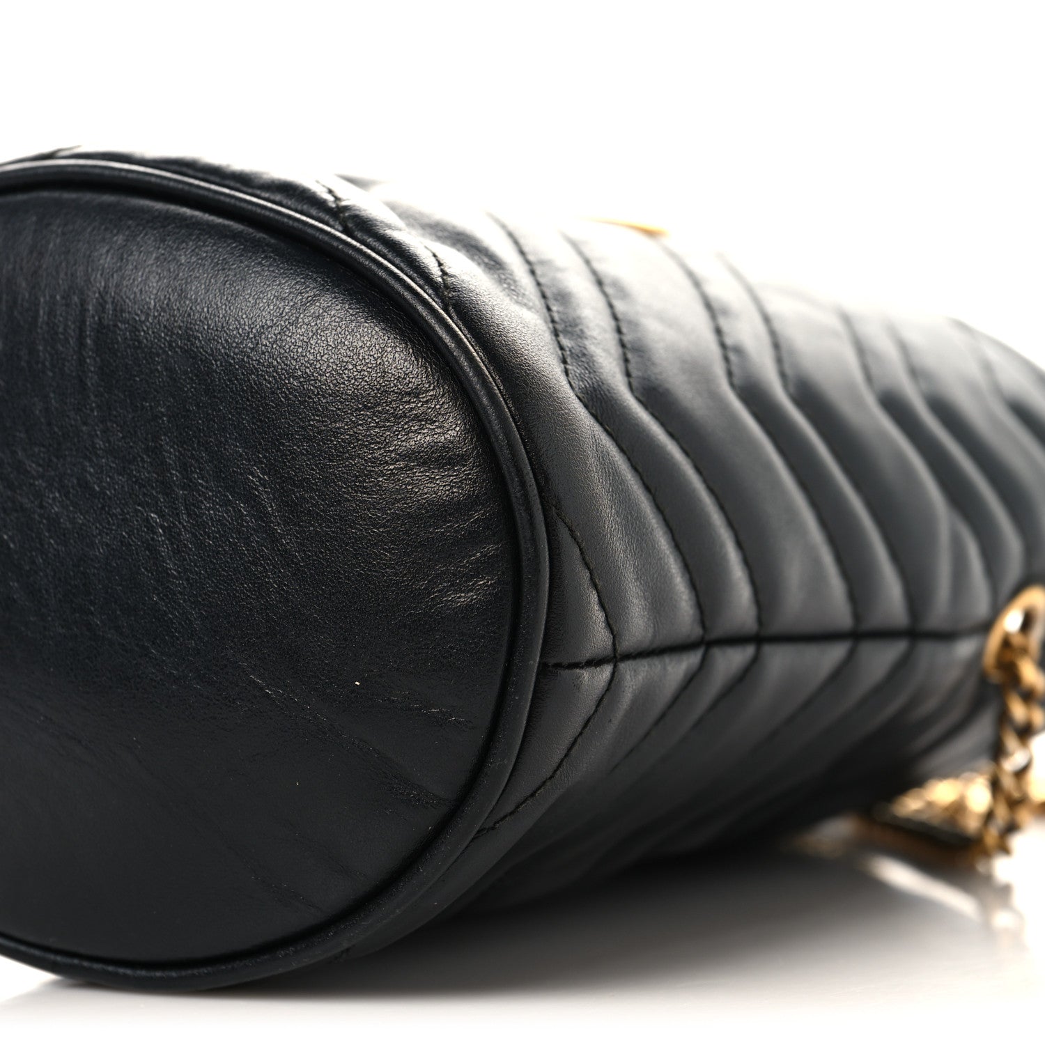 Calfskin Matelasse Mini GG Marmont 2.0 Bucket Bag Black