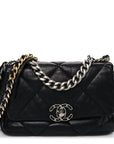 Lambskin Quilted Medium CHNL 19 Flap Black