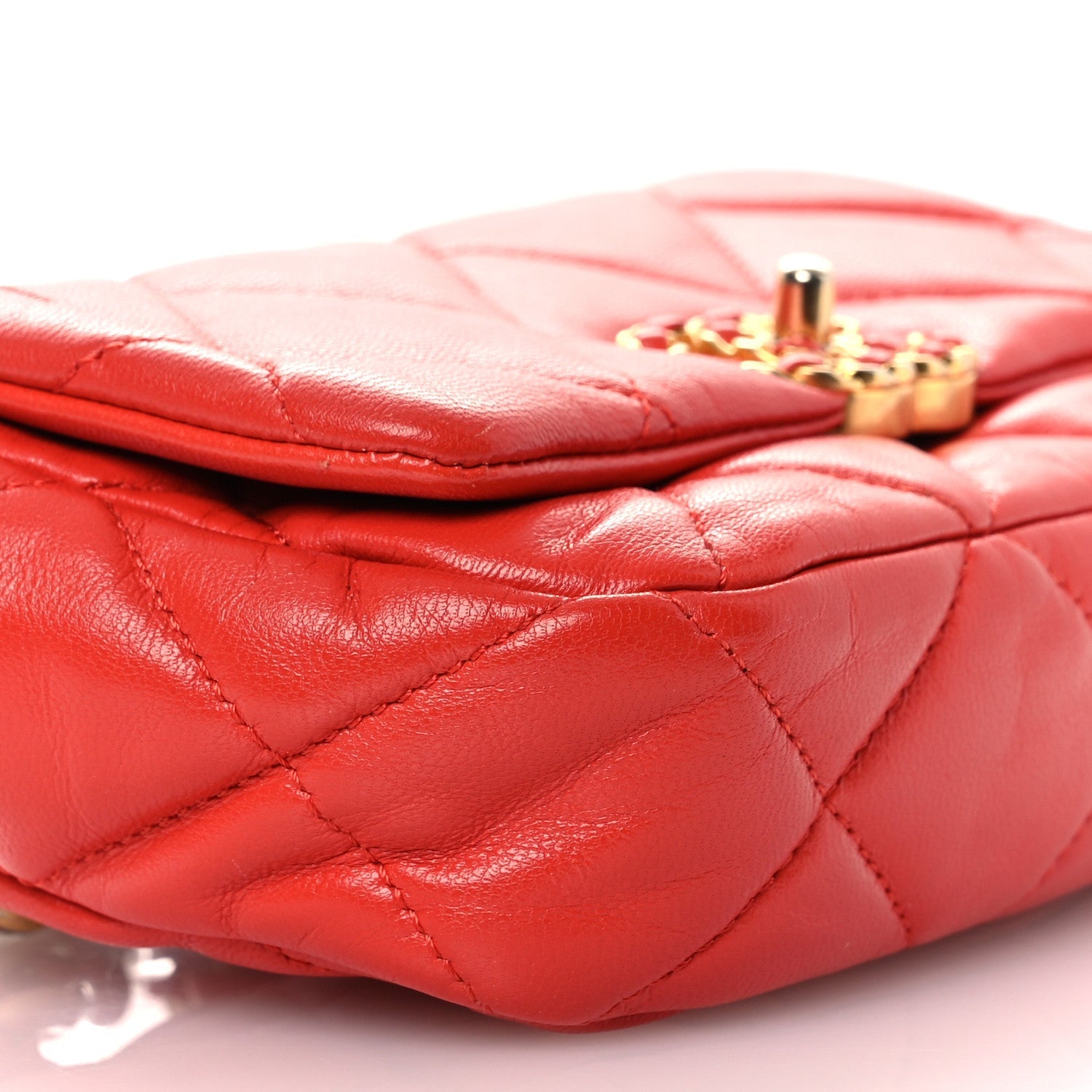 Lambskin Quilted CHNL 19 Waist Bag Red