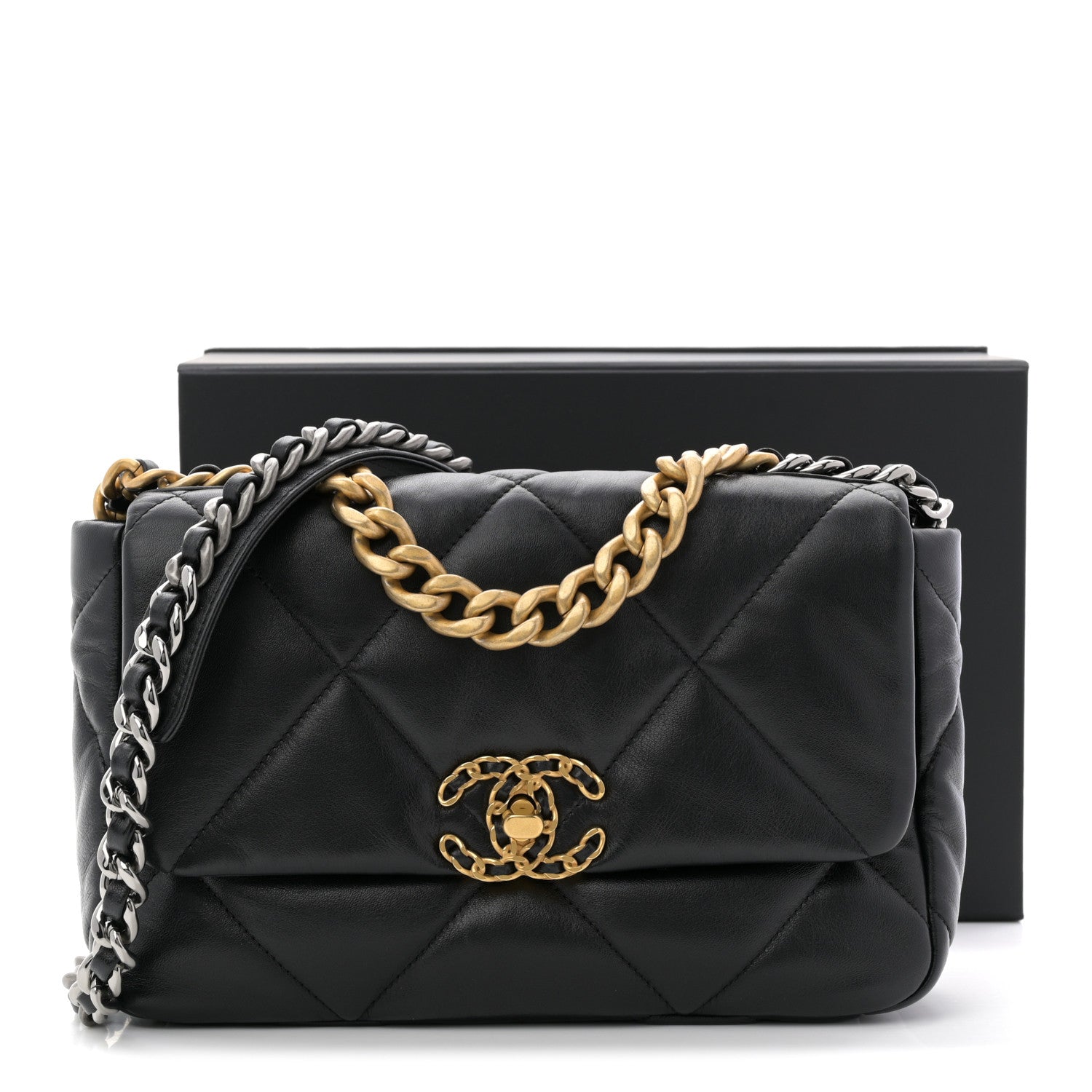 Lambskin Quilted Medium CHNL 19 Flap Black