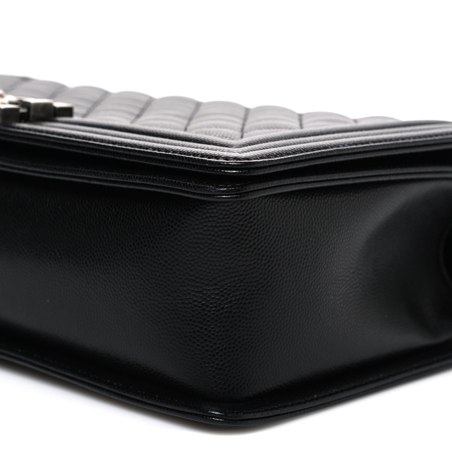 Caviar Quilted New Medium Boy Flap Black