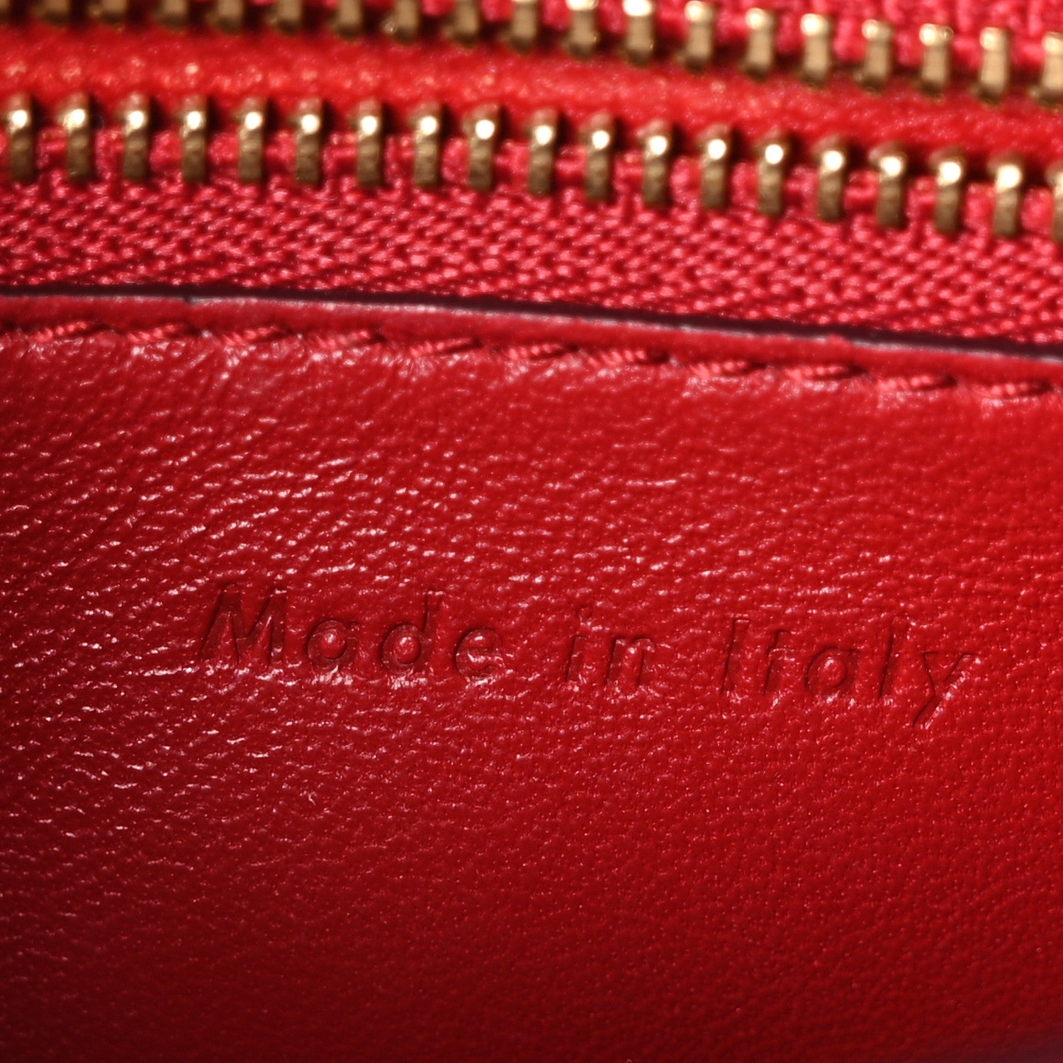 Box Calfskin Small Classic Box Flap Bag Red