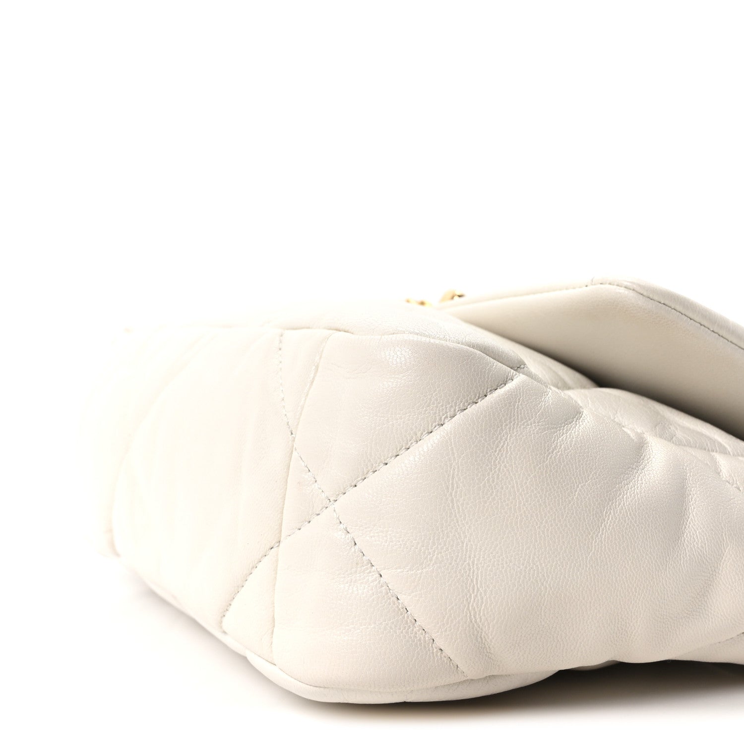 Goatskin Quilted Medium CHNL 19 Flap White