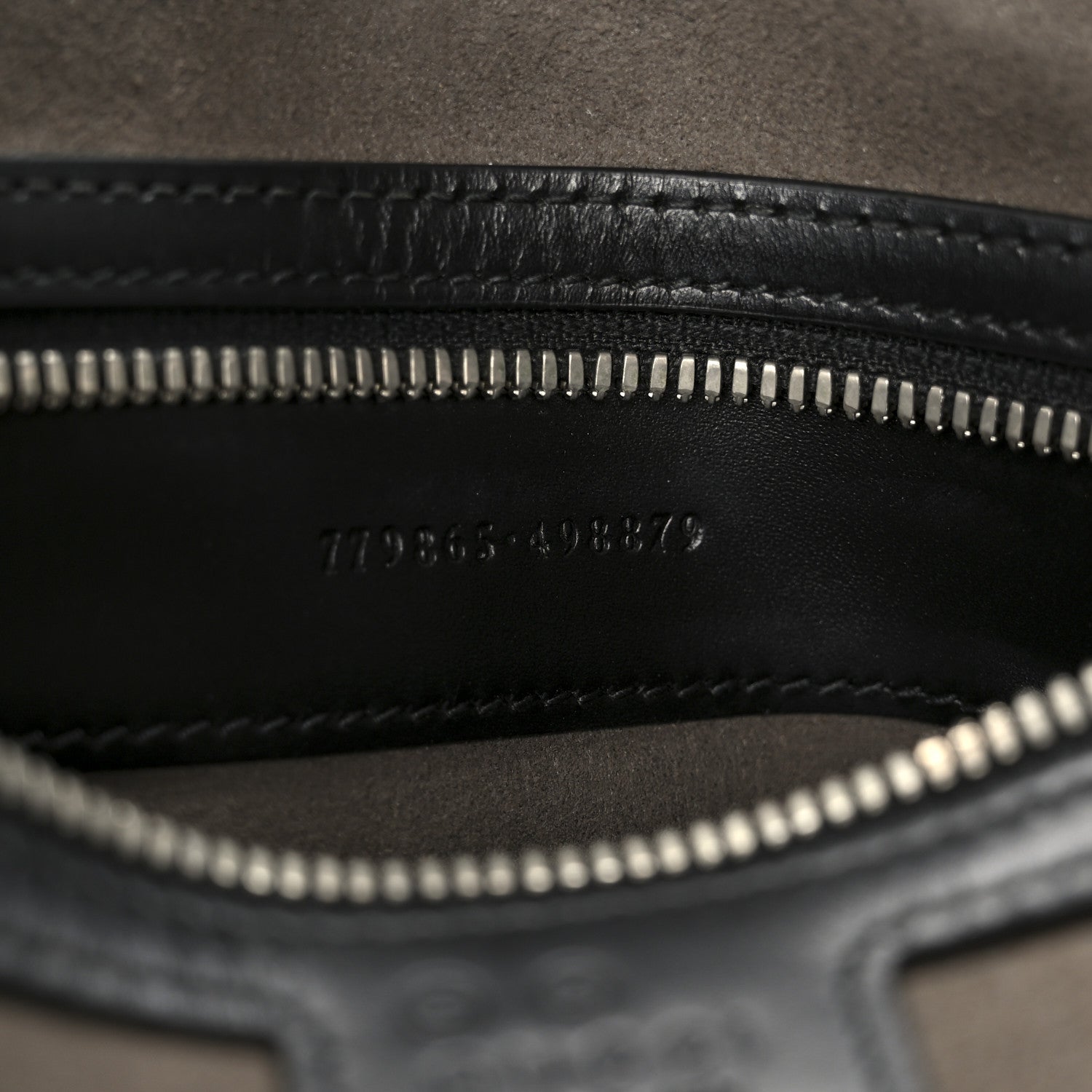 GCCIssima Signature Small Messenger Bag Black