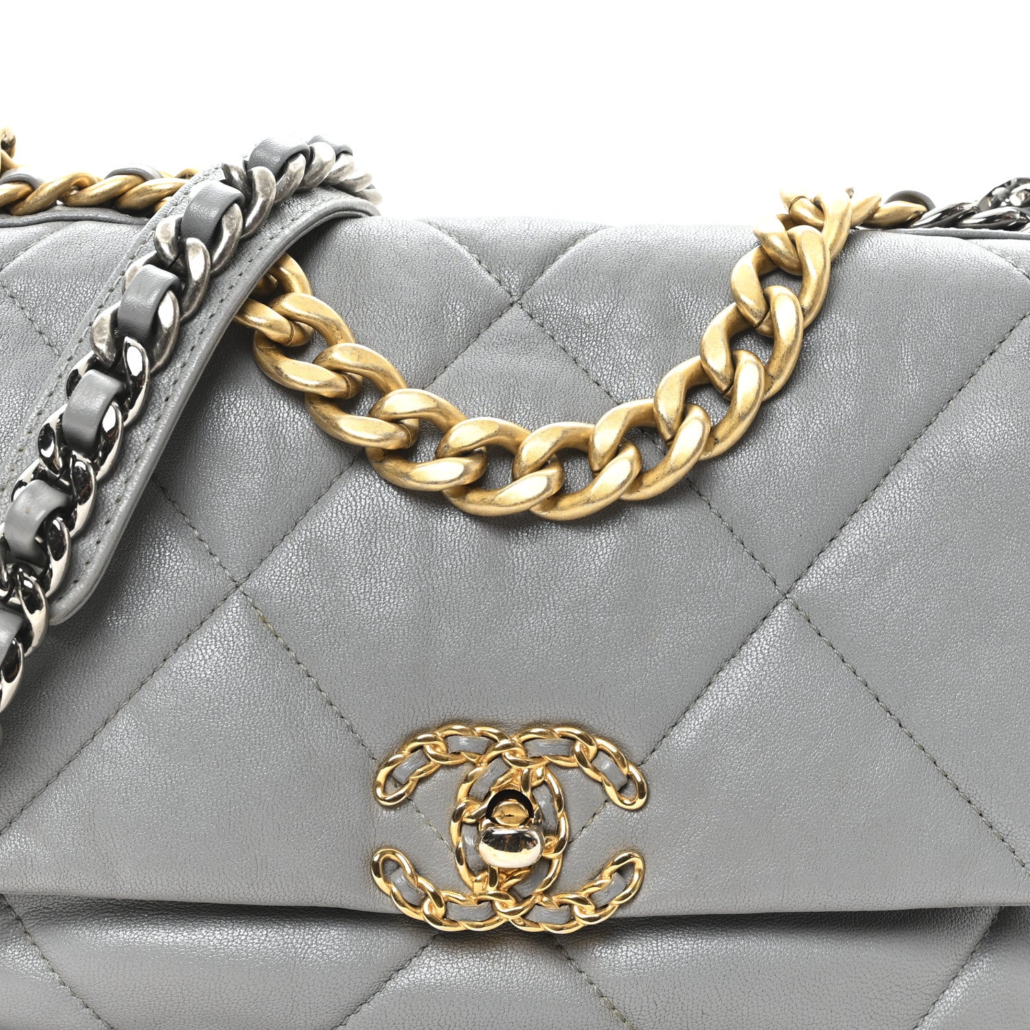 Goatskin Quilted Medium CHNL 19 Flap Grey