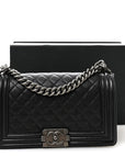 Caviar Quilted Medium Boy Flap Black
