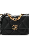 Lambskin Quilted Medium CHNL 19 Flap Black