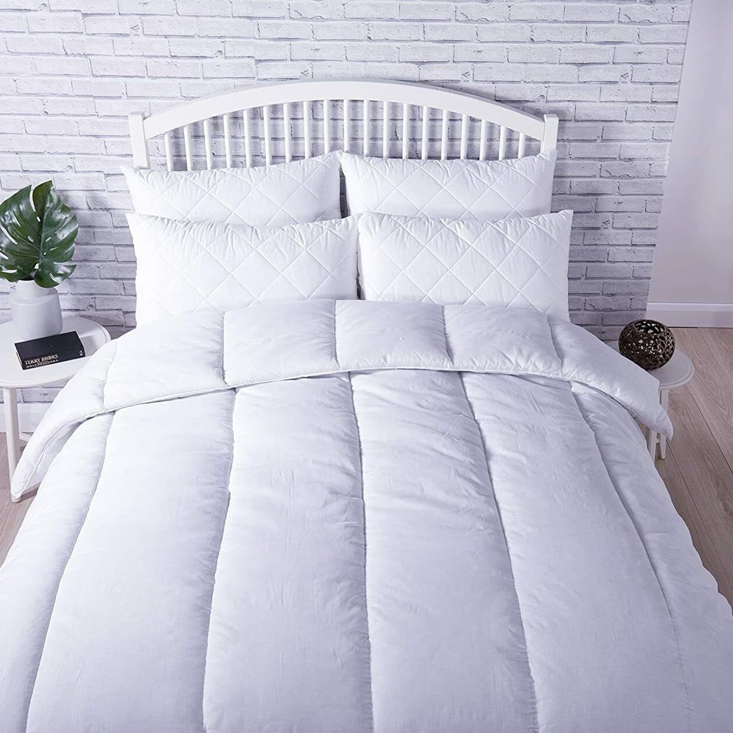 Vaccaro™ All-Season Duvet (Made in UK)