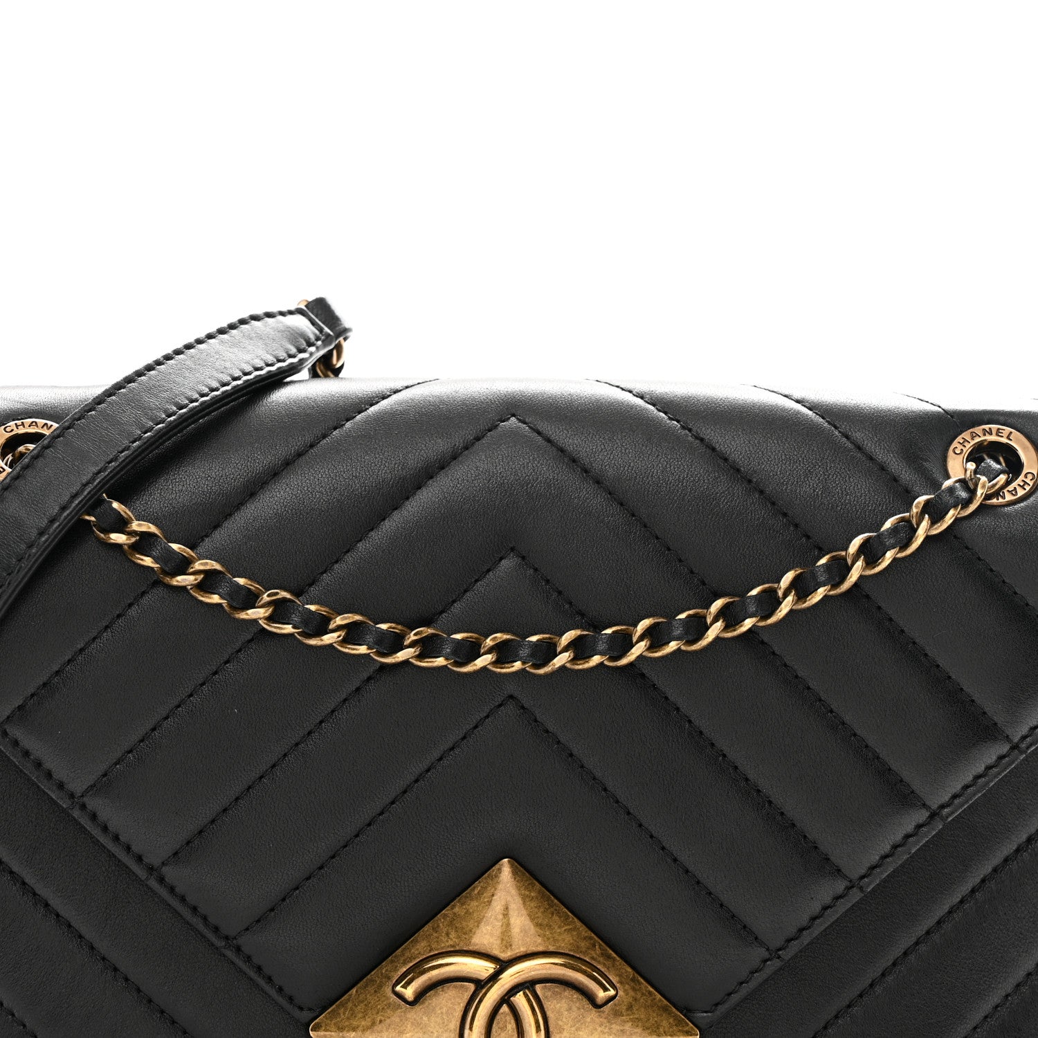 Lambskin Chevron Quilted Small Pyramid CC Flap Black