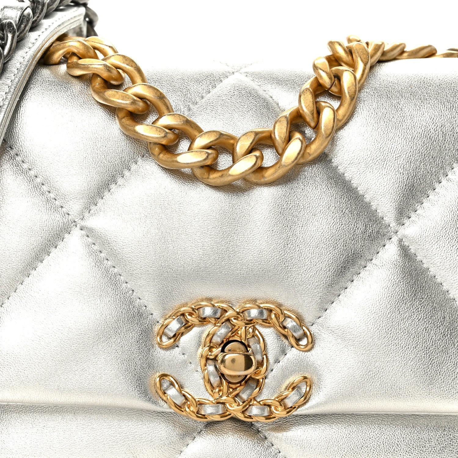 Metallic Lambskin Quilted Medium CHNL 19 Flap Silver