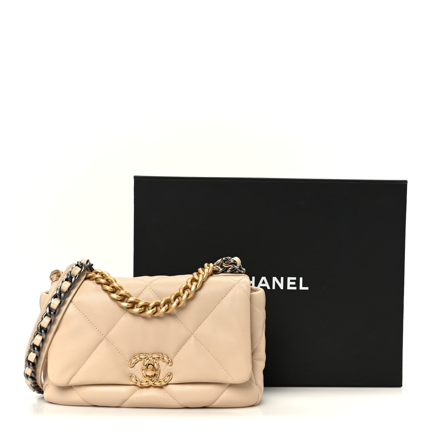 Shiny Goatskin Quilted Medium CHNL 19 Flap Beige