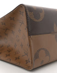 Reverse Monogram Giant Onthego MM