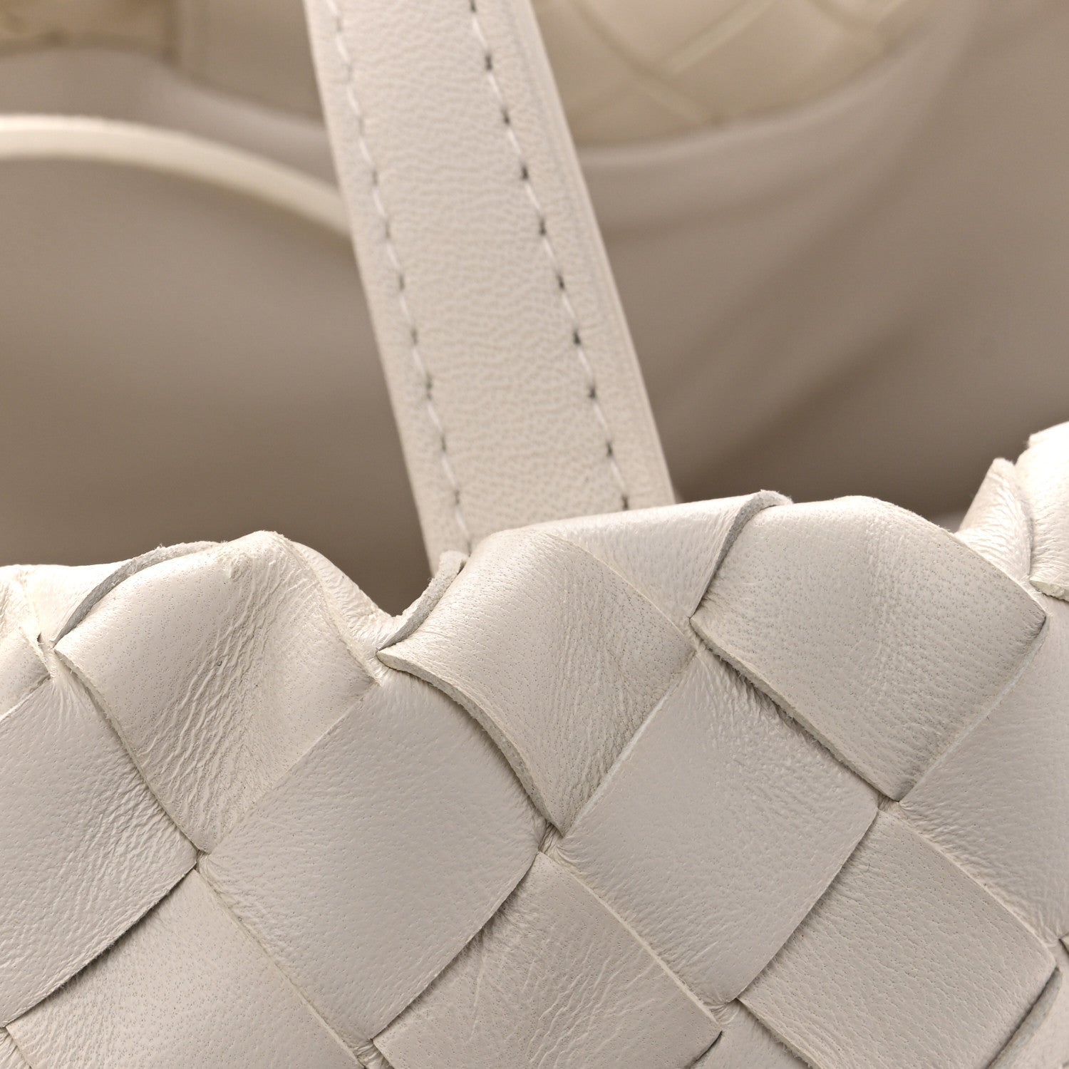 Calfskin Intrecciato Small Castello Bucket Bag White