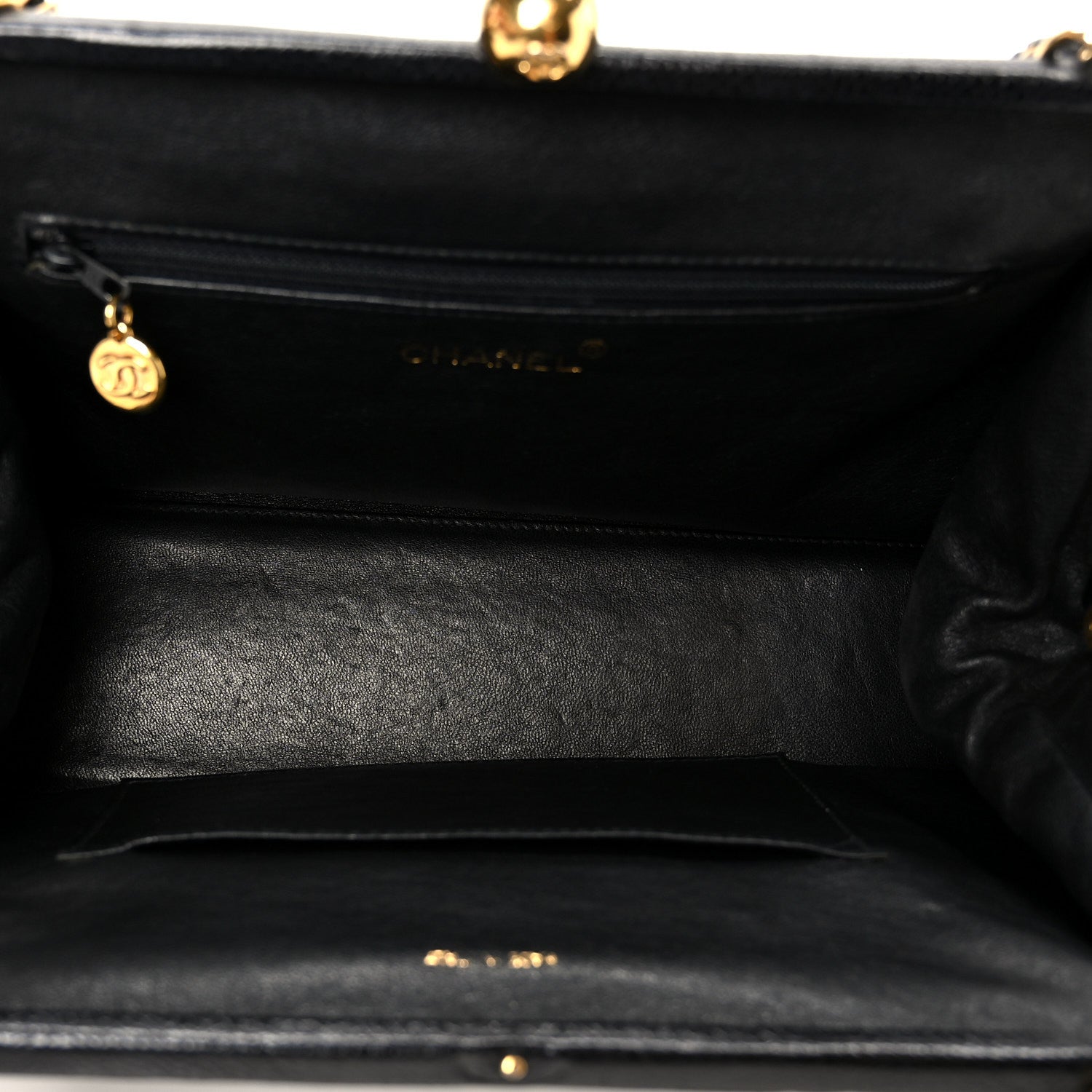 Caviar Quilted Kisslock Shoulder Bag Black
