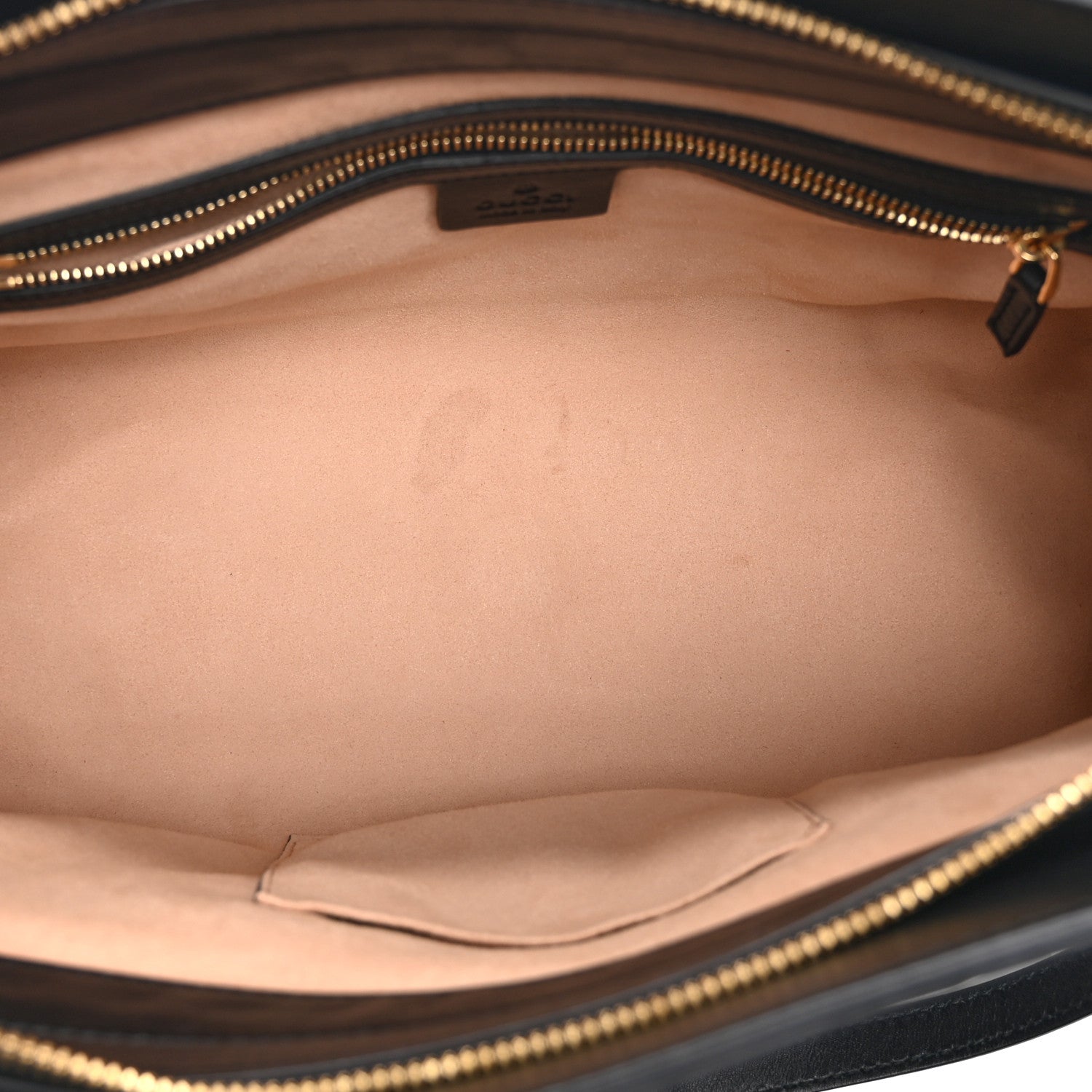 GCCIssima Signature Medium Shoulder Tote Bag Black