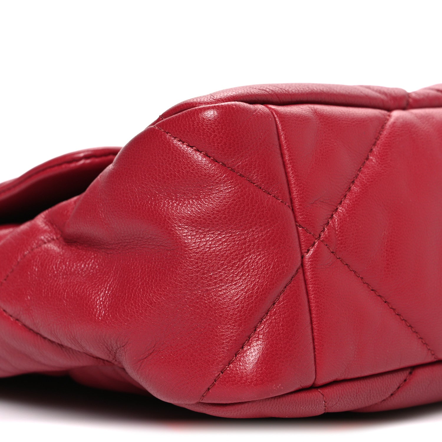 Lambskin Quilted Large CHNL 19 Flap Red