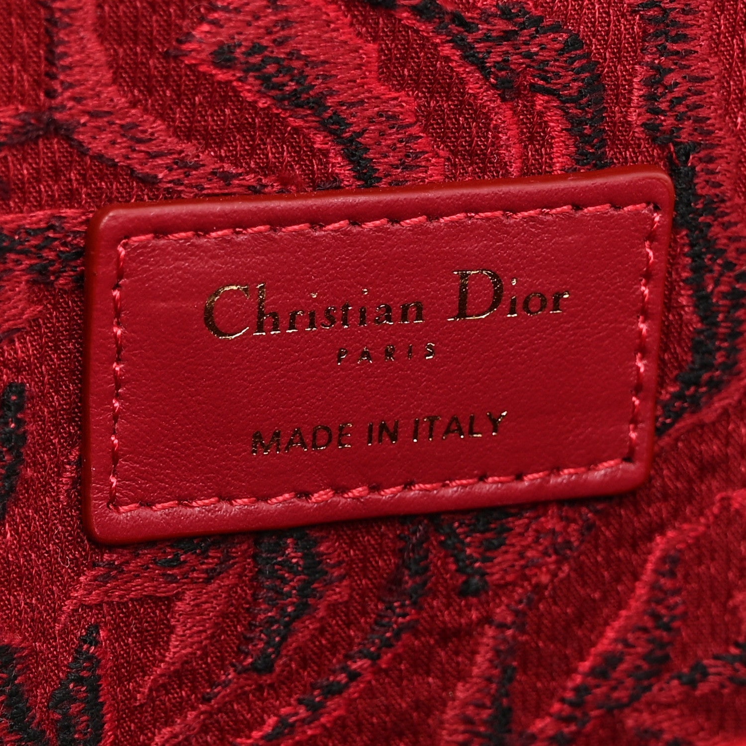 Velvet Rose Medium Caro Bag Rouge