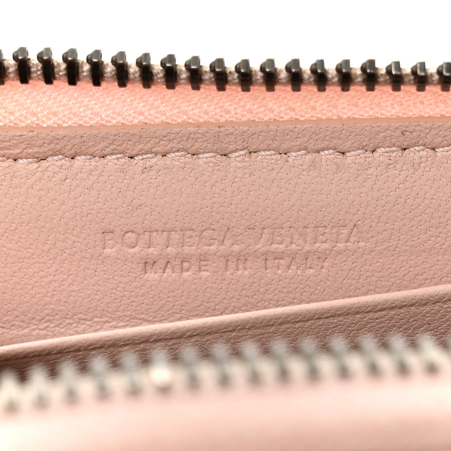Nappa Intrecciato Small Bi-Fold Zip Wallet Pink