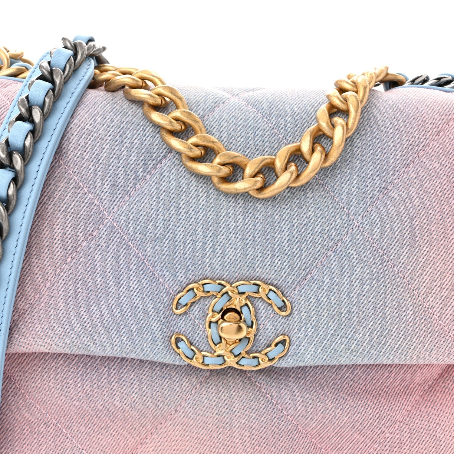 Denim Quilted Medium CHNL 19 Flap Blue Pink