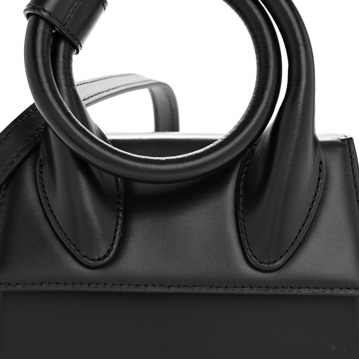 Smooth Calfskin Le Chiquito Noeud Black