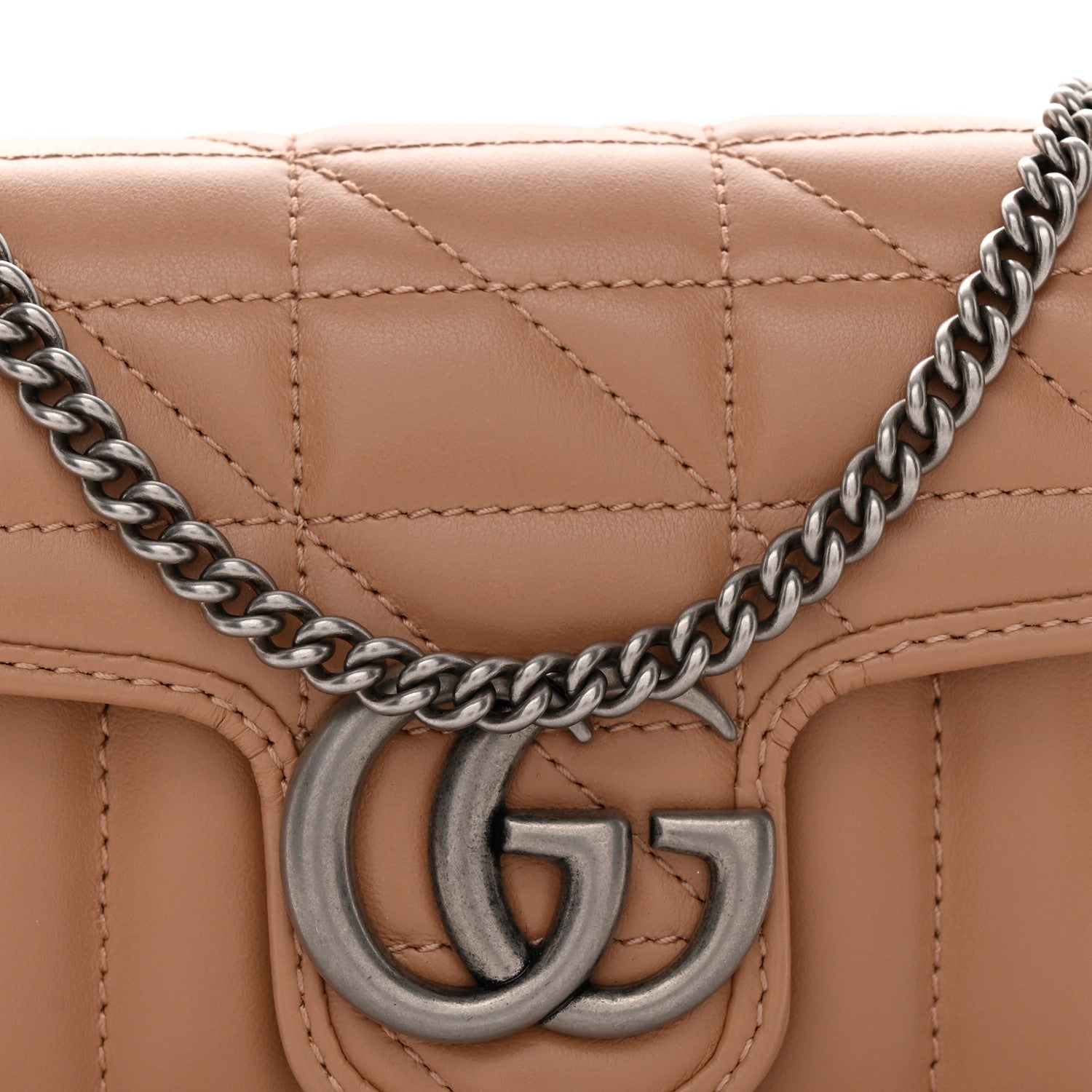 Calfskin Matelasse Aria Super Mini GG Marmont Shoulder Bag Camelia