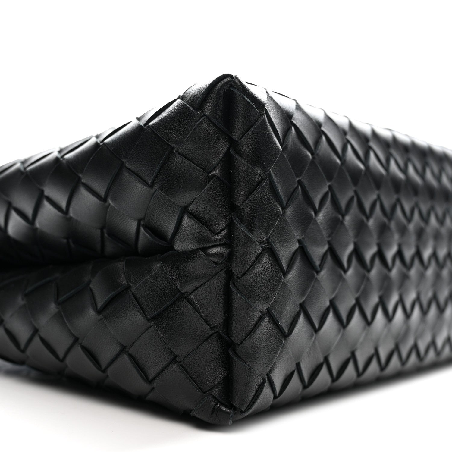Nappa Intrecciato Medium Andiamo Shoulder Bag Black