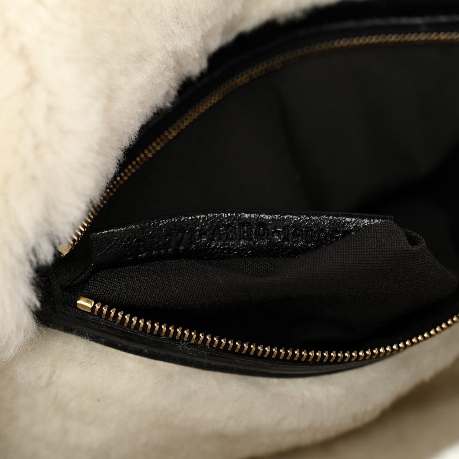 Lambskin Sheepskin Fur Large Baguette Black