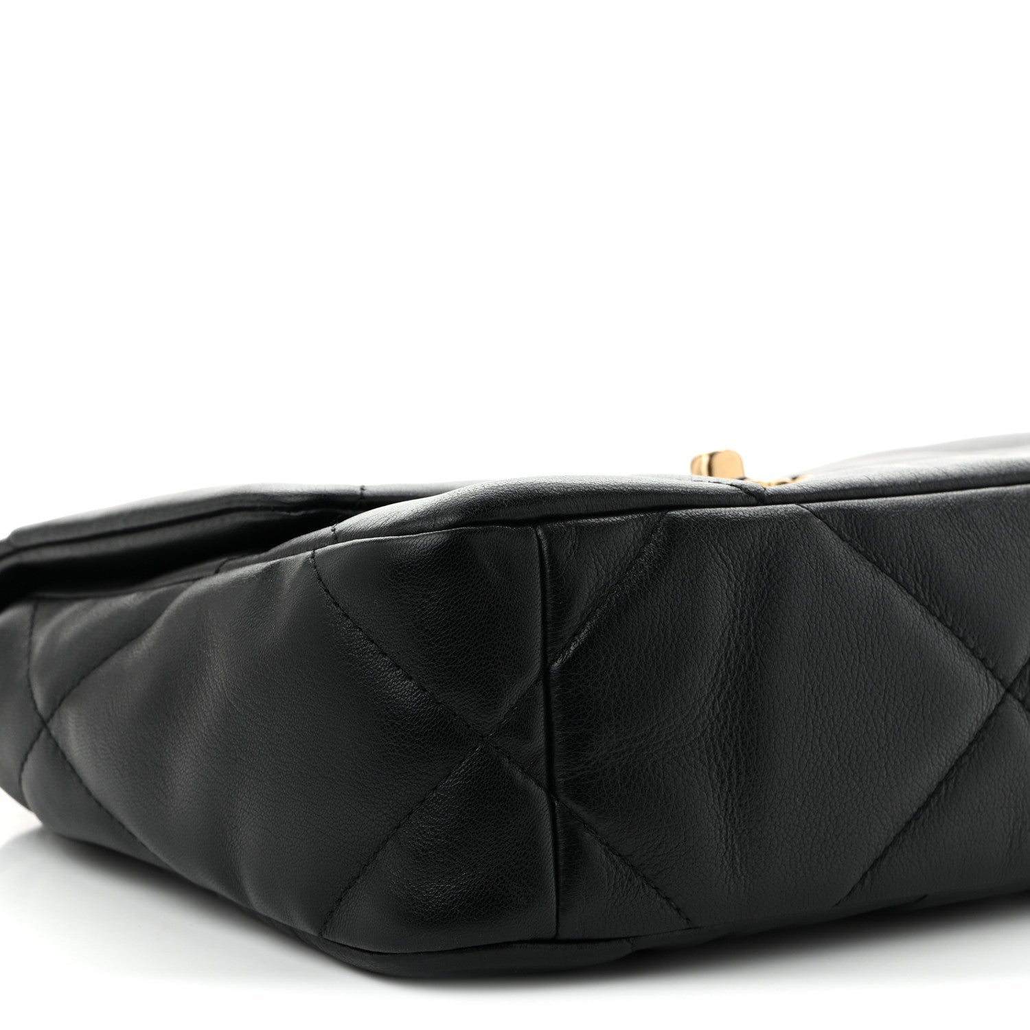 Shiny Goatskin Quilted Medium CHNL 19 Flap Black