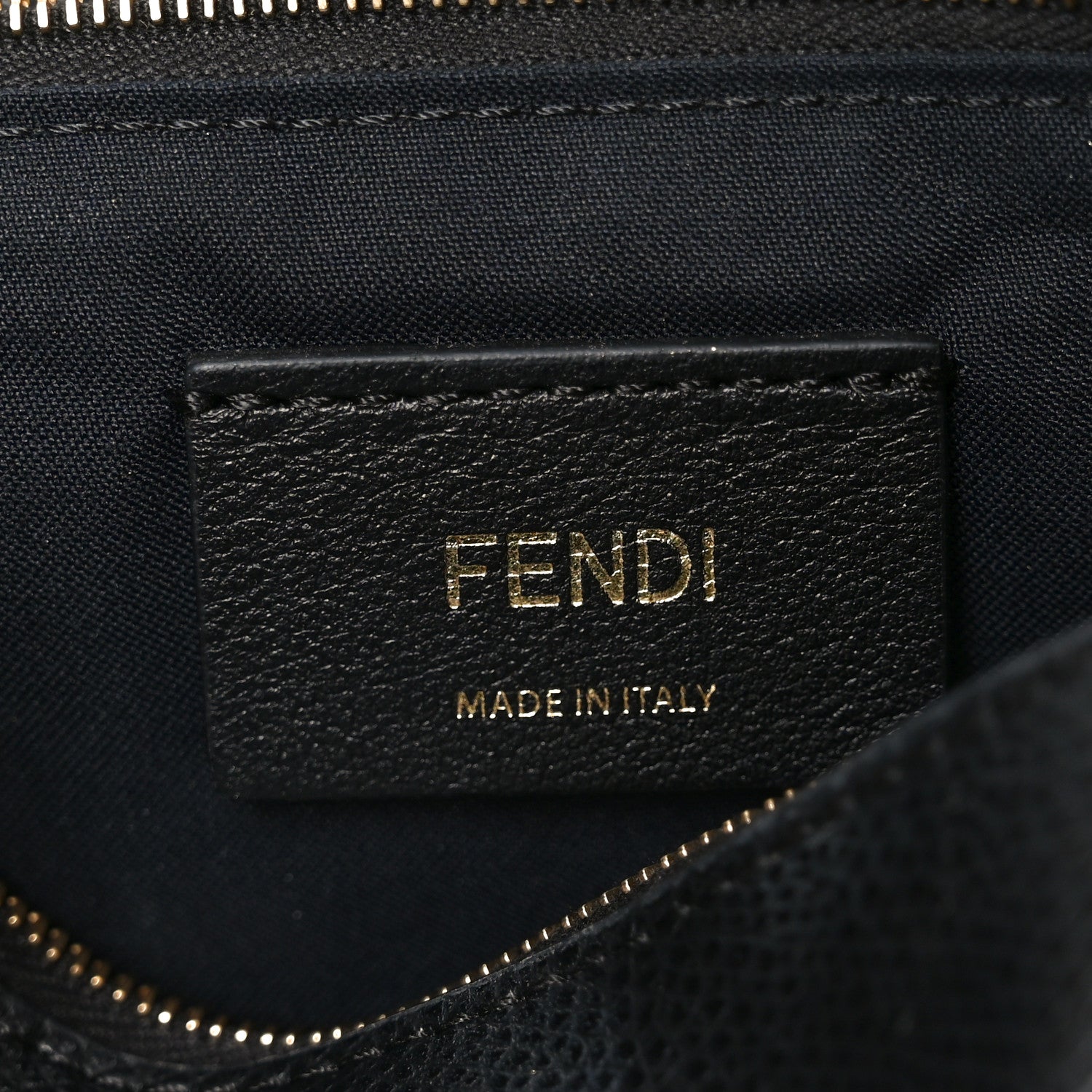 Vitello Cruise F is FNDI Bi-Color FF 1974 Embossed Medium Envelope Wallet On Chain Black Maya