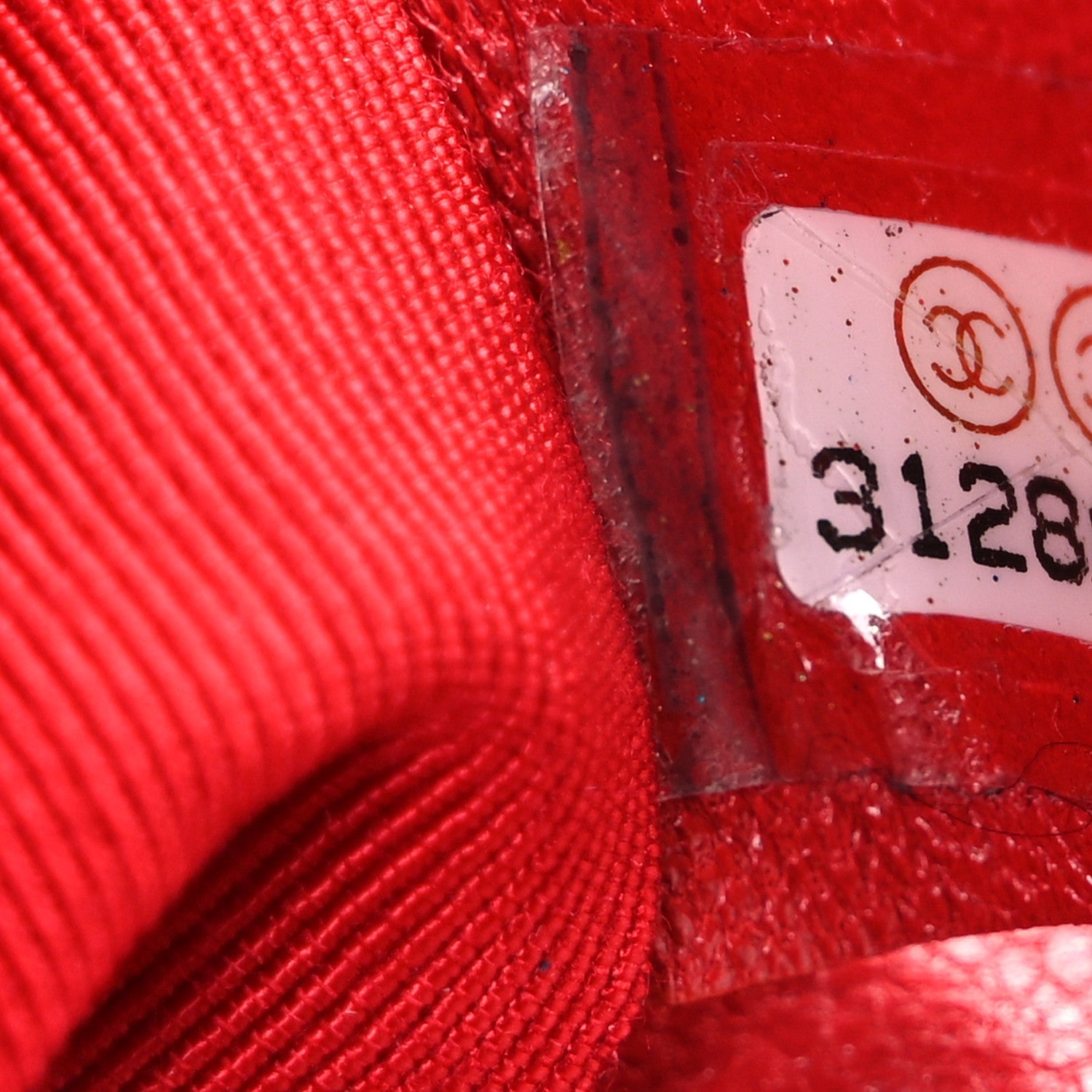 Lambskin Quilted Medium CHNL 19 Flap Red