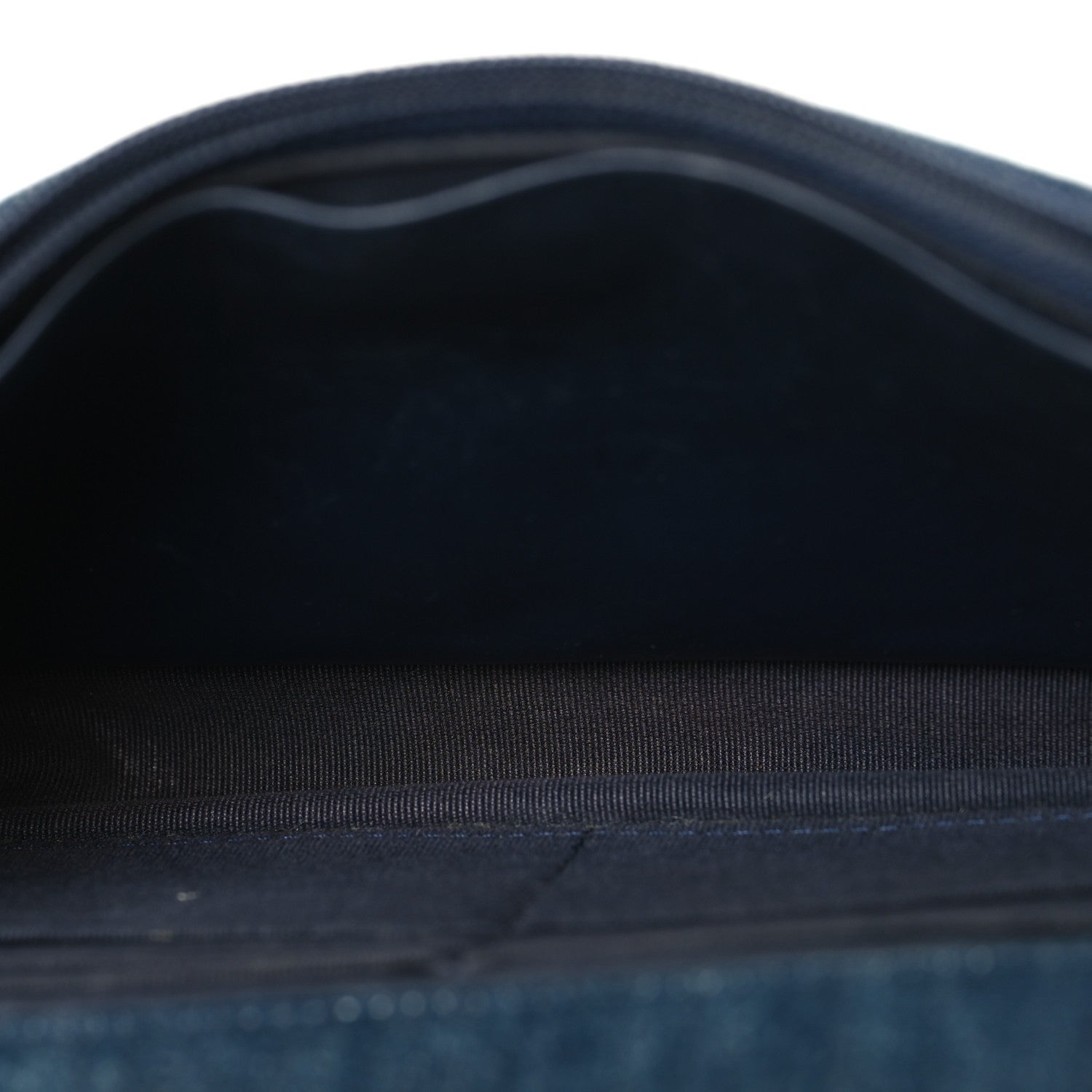 Denim Quilted CHNL 19 Wallet On Chain WOC Blue
