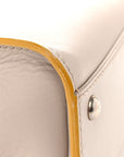 Vitello Seta Burro Medium Peekaboo Iconic Satchel Grigio Polvere Mattone