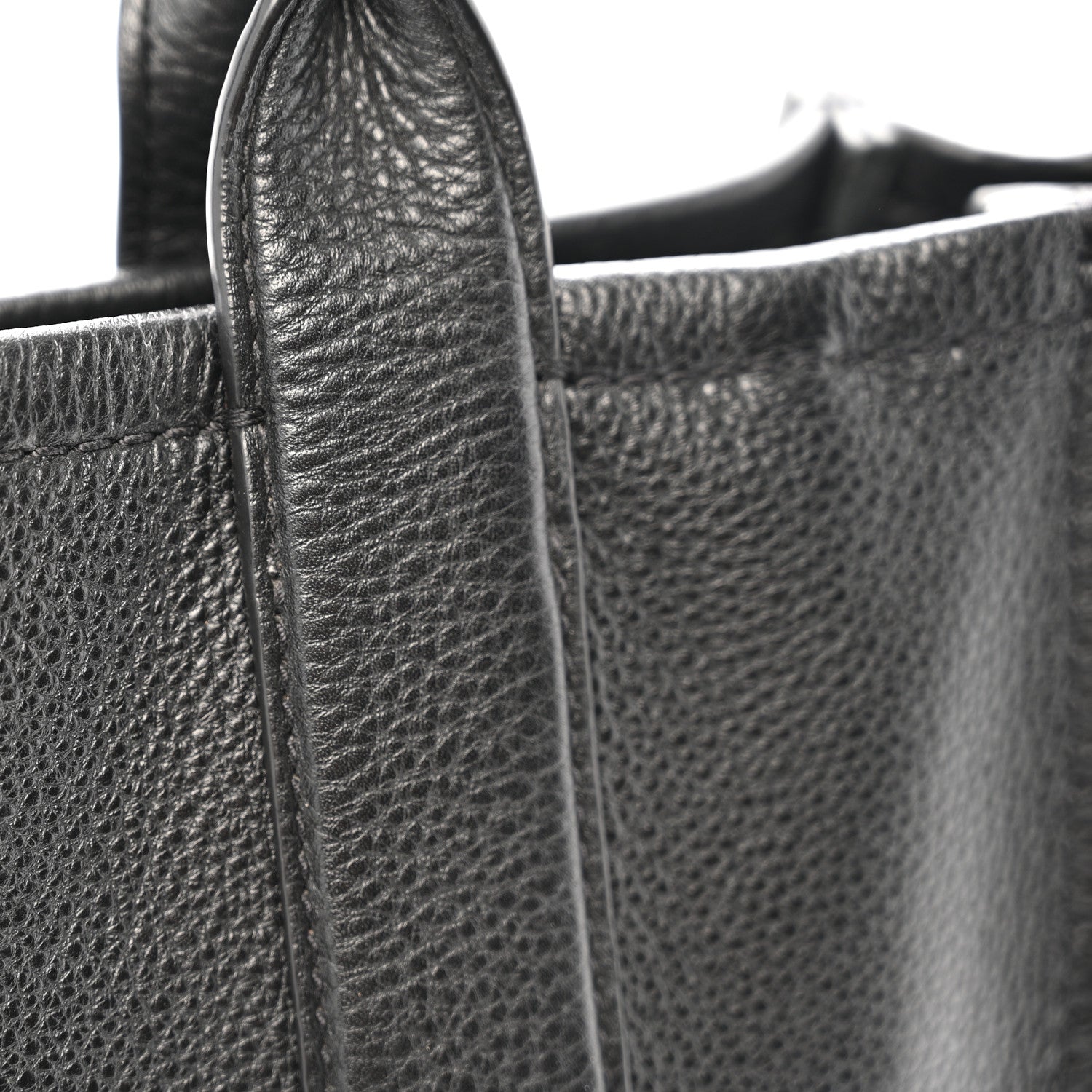 Grained Calfskin Medium The Tote Bag Black