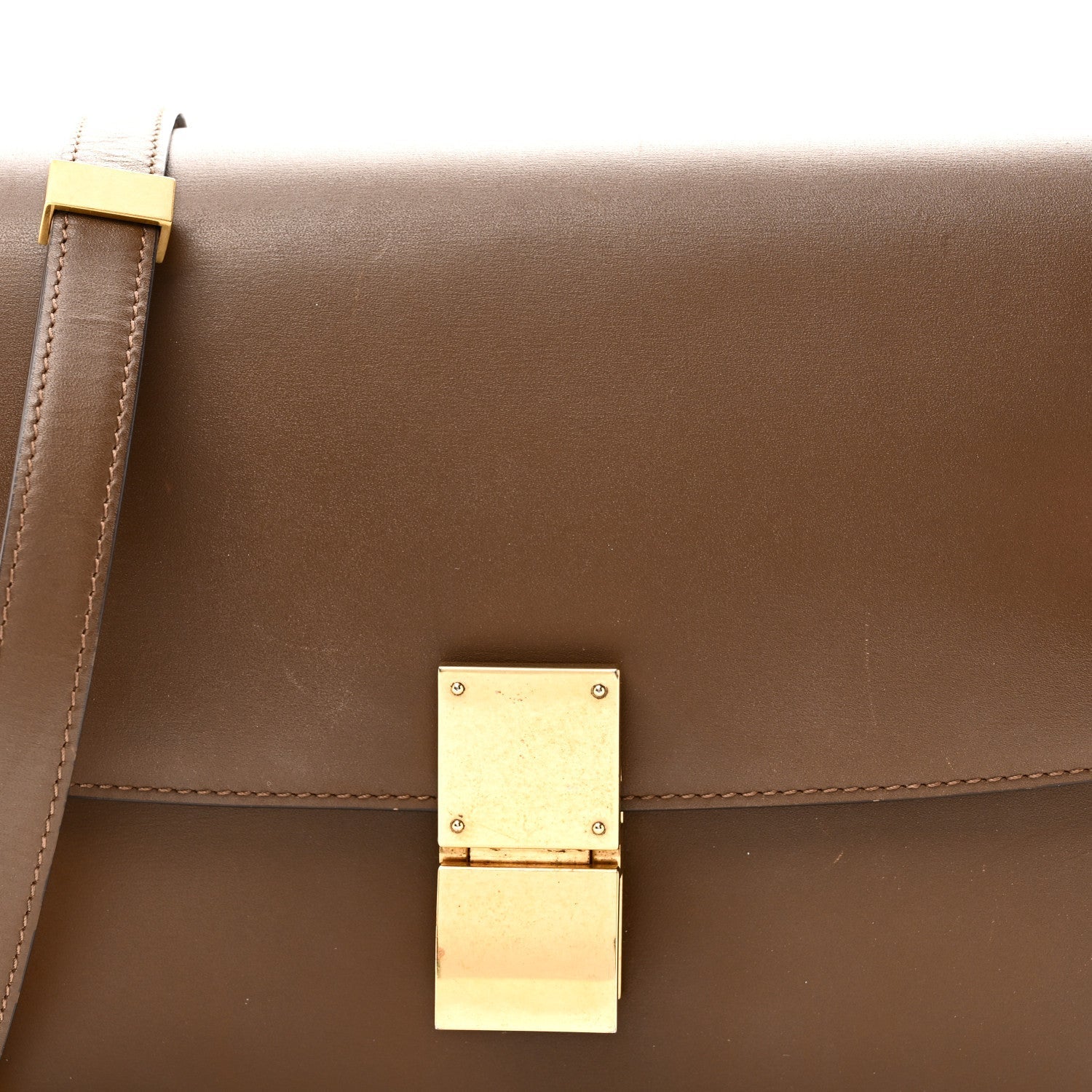 Box Calfskin Medium Classic Box Flap Bag Camel