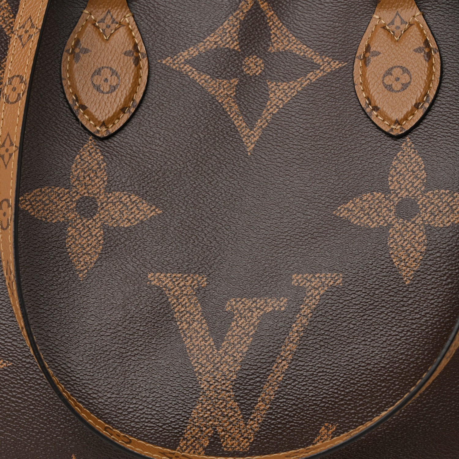 Reverse Monogram Giant Onthego GM