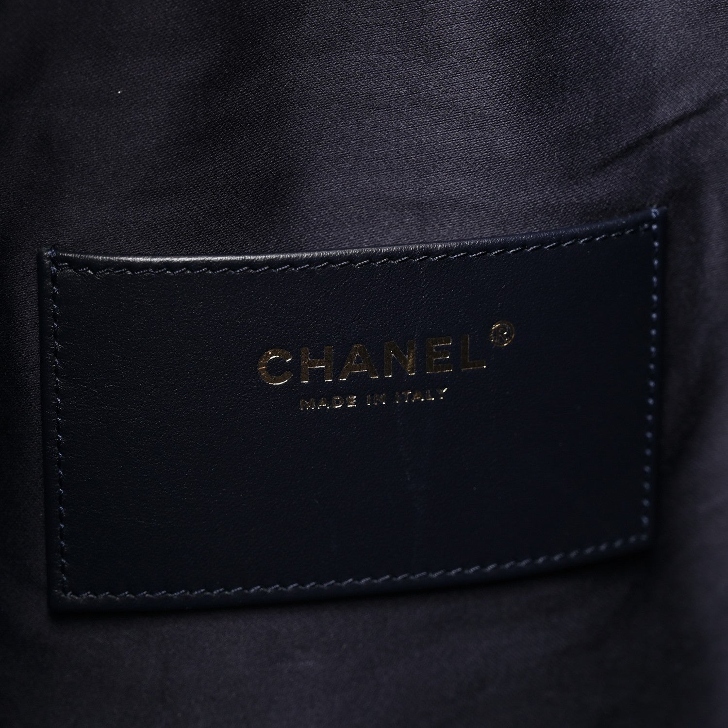 Caviar Quilted Medium CHNL 25 Handbag Dark Navy