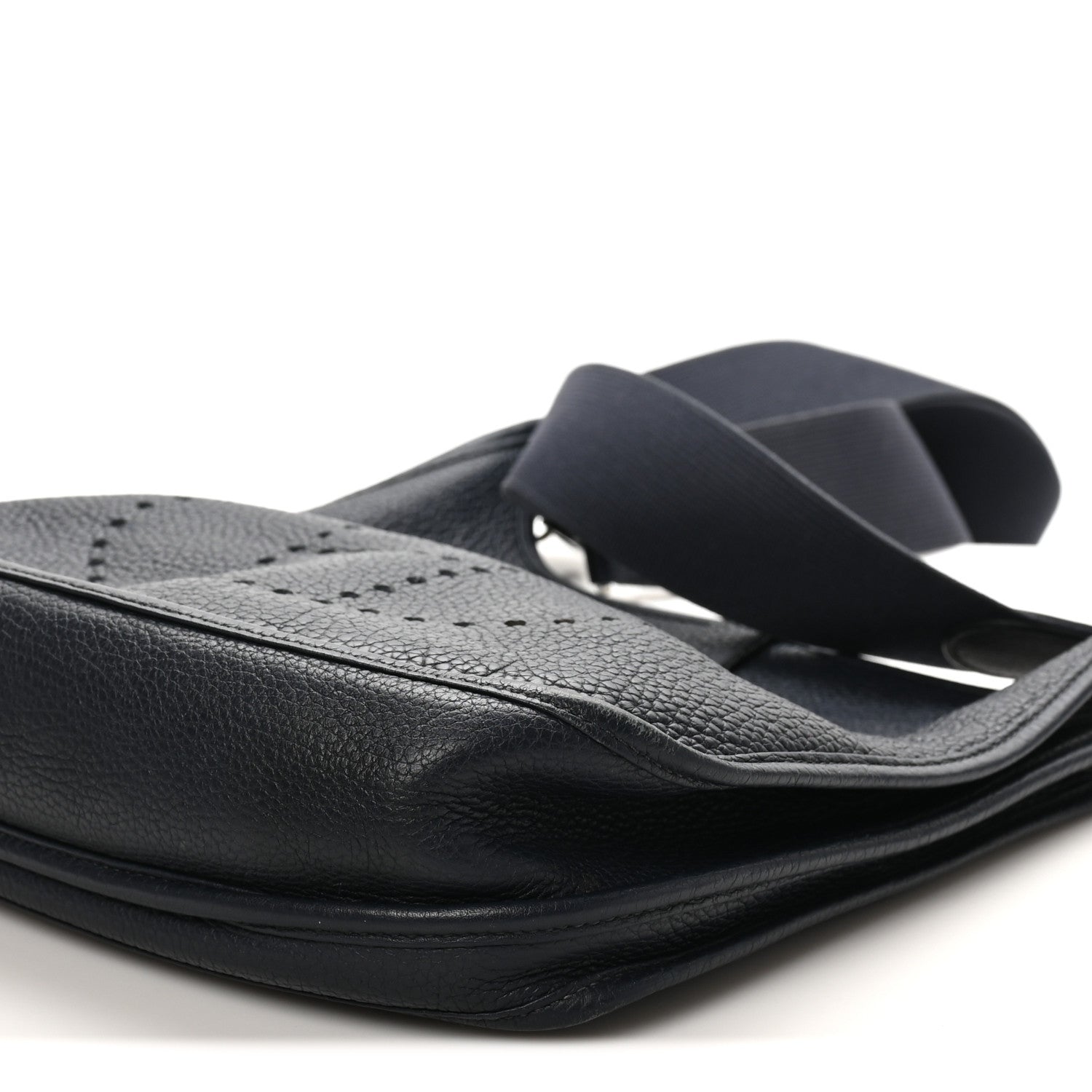 Taurillon Clemence Evelyne III PM Bleu Nuit