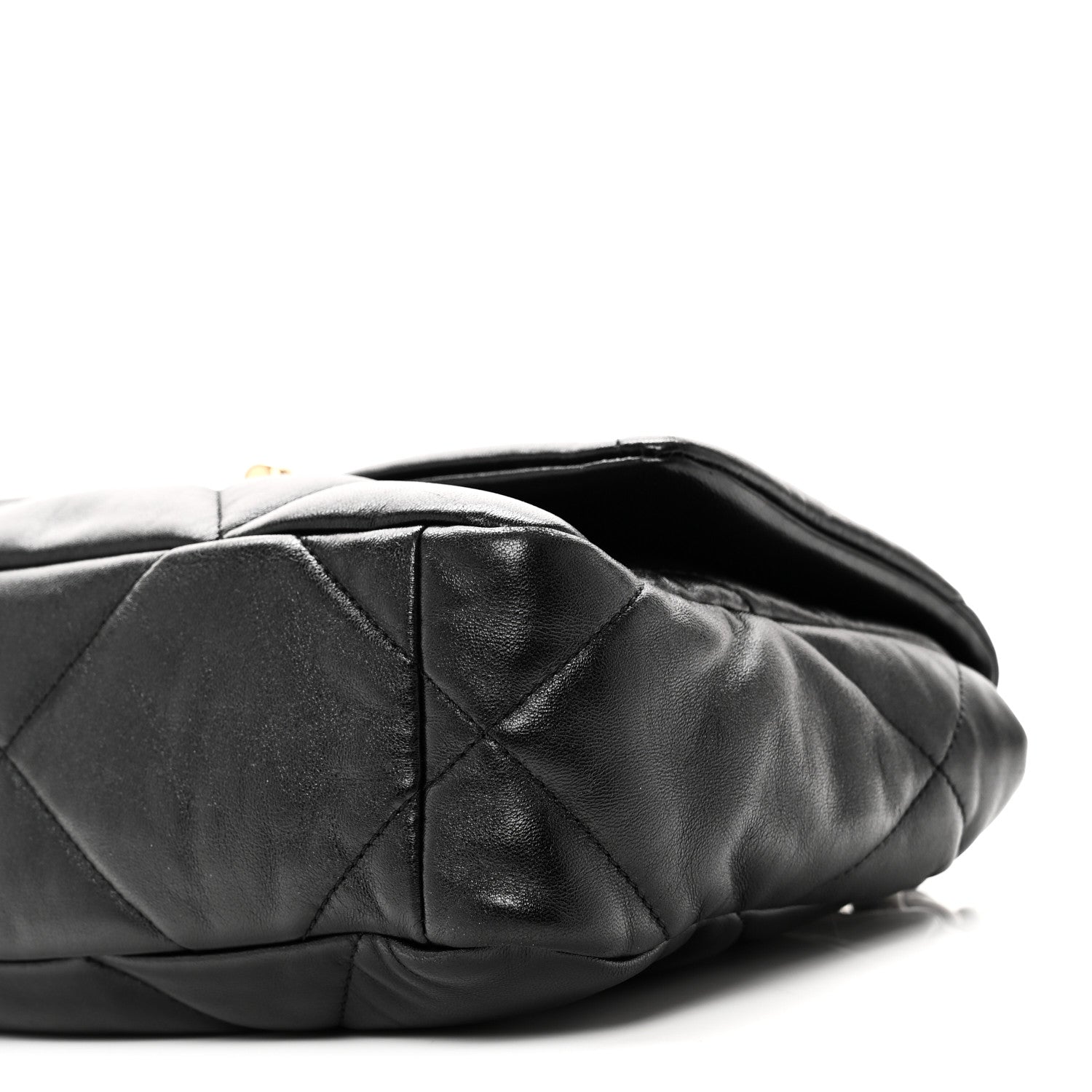 Goatskin Quilted Medium CHNL 19 Flap Black