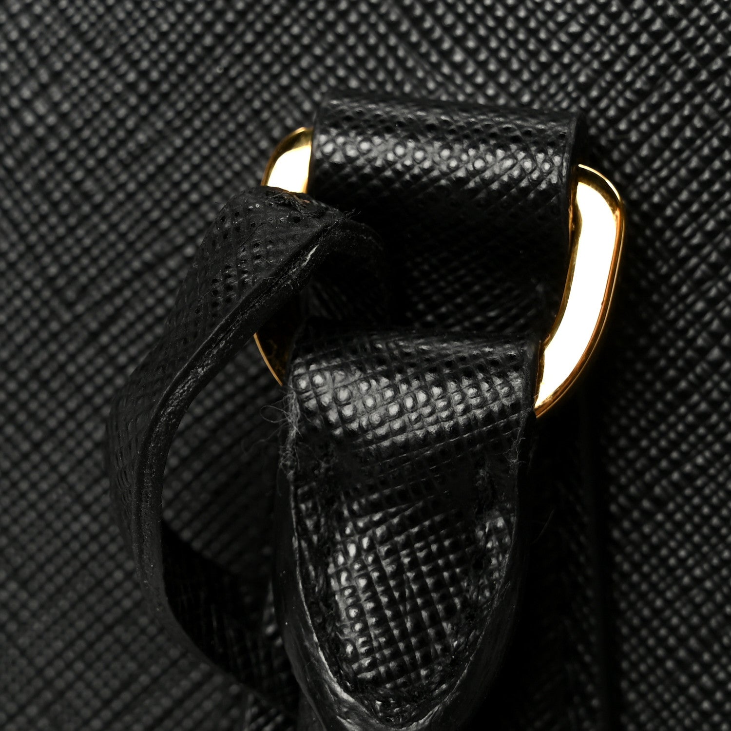 Saffiano Lux Large Galleria Double Zip Tote Black