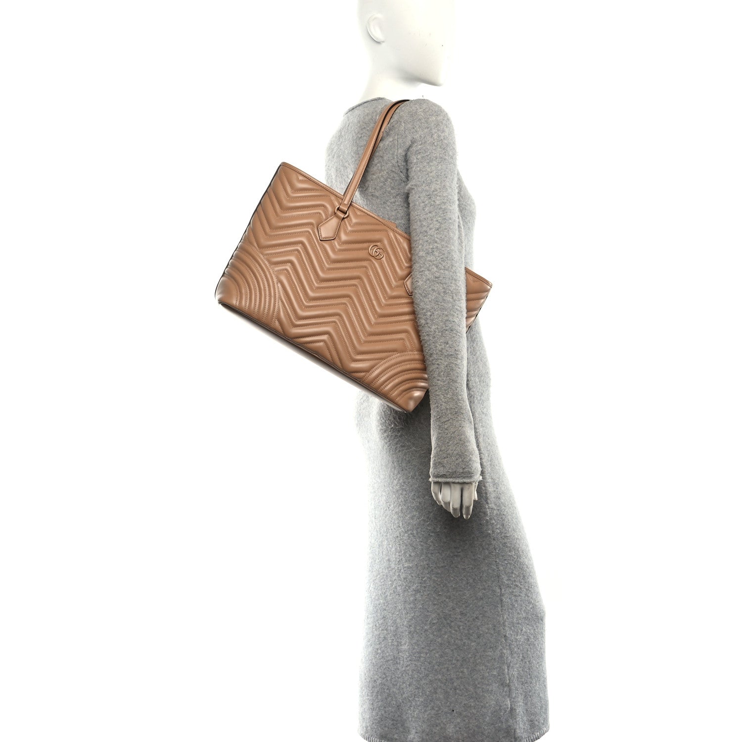 Calfskin Matelasse Monochrome GG Marmont Large Tote Camelia