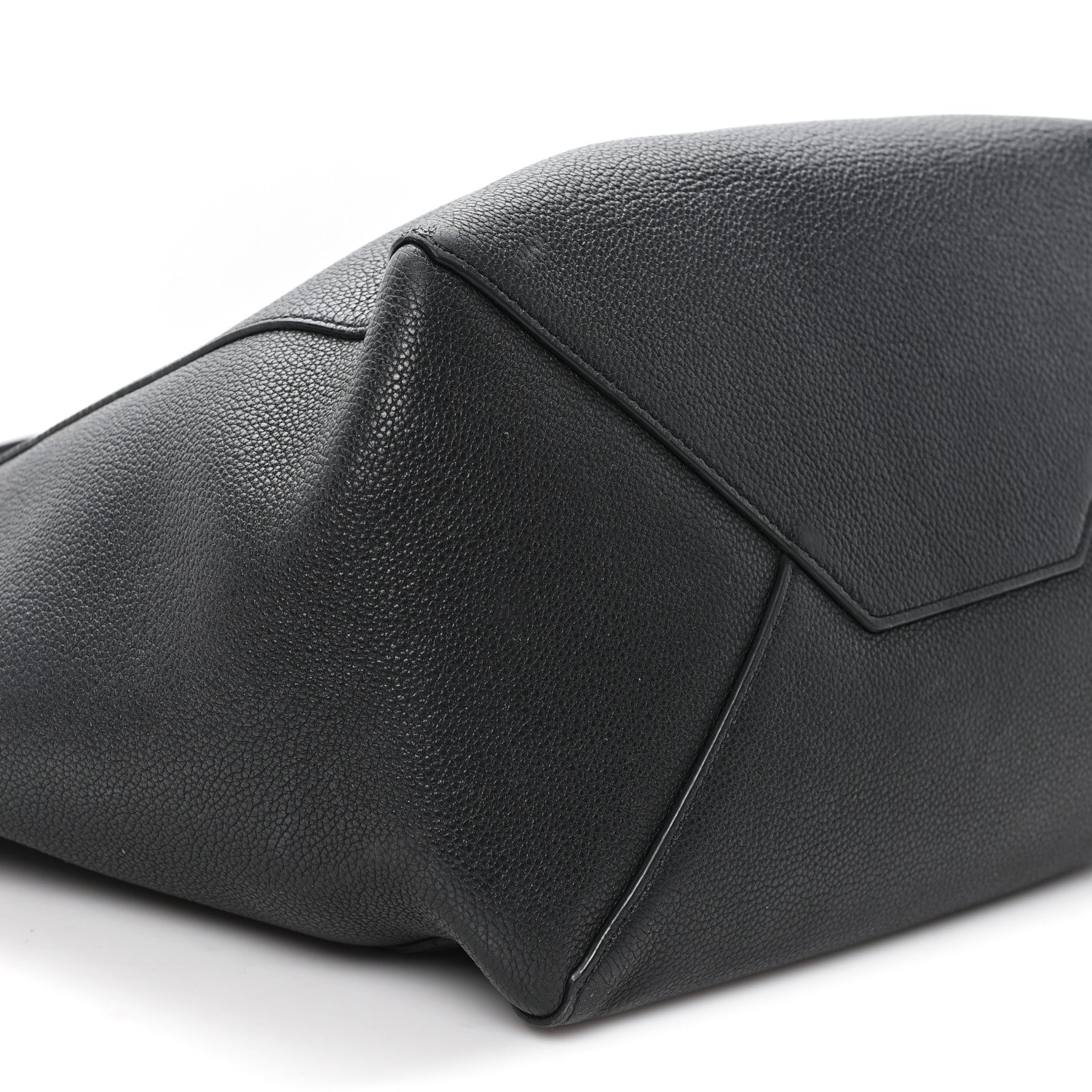 Soft Grained Calfskin Small Belt Cabas Phantom Black