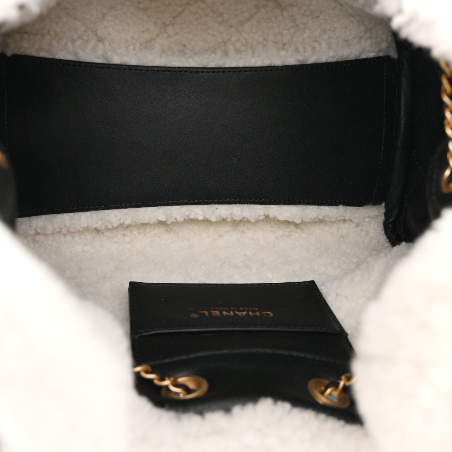 Crumpled Sheepskin Shearling Quilted Small CHNL 25 Handbag Black White
