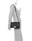 Caviar Quilted Medium Boy Flap Black