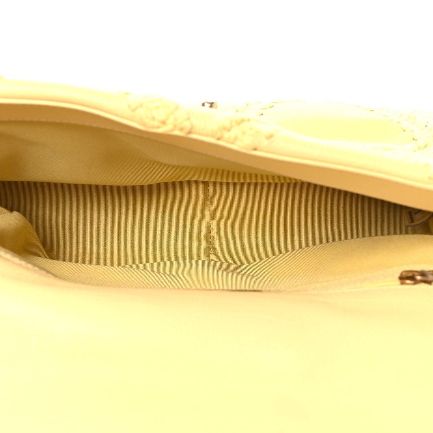 Calfskin Crochet Medium CHNL 19 Flap Yellow