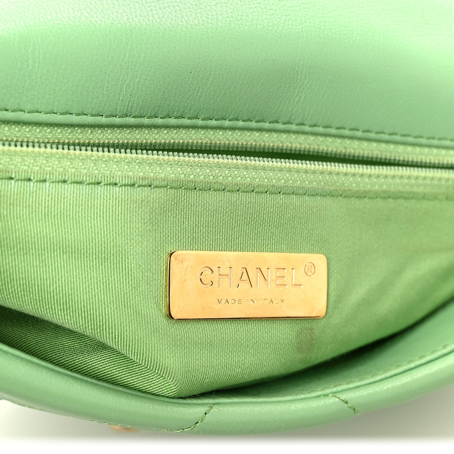 Goatskin Quilted Medium CHNL 19 Flap Light Green